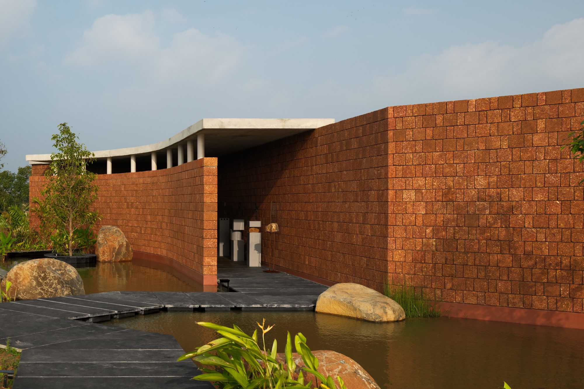 Four Walls Pavilion photographed by Geomorph Studio 1