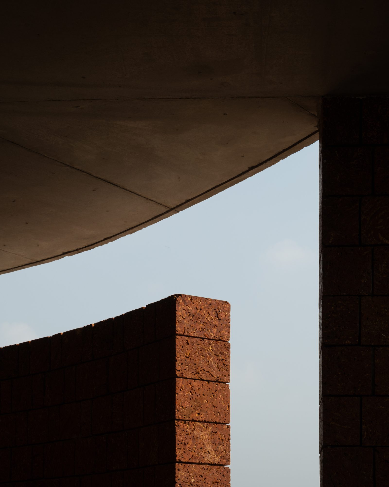 Four Walls Pavilion photographed by Geomorph Studio 16