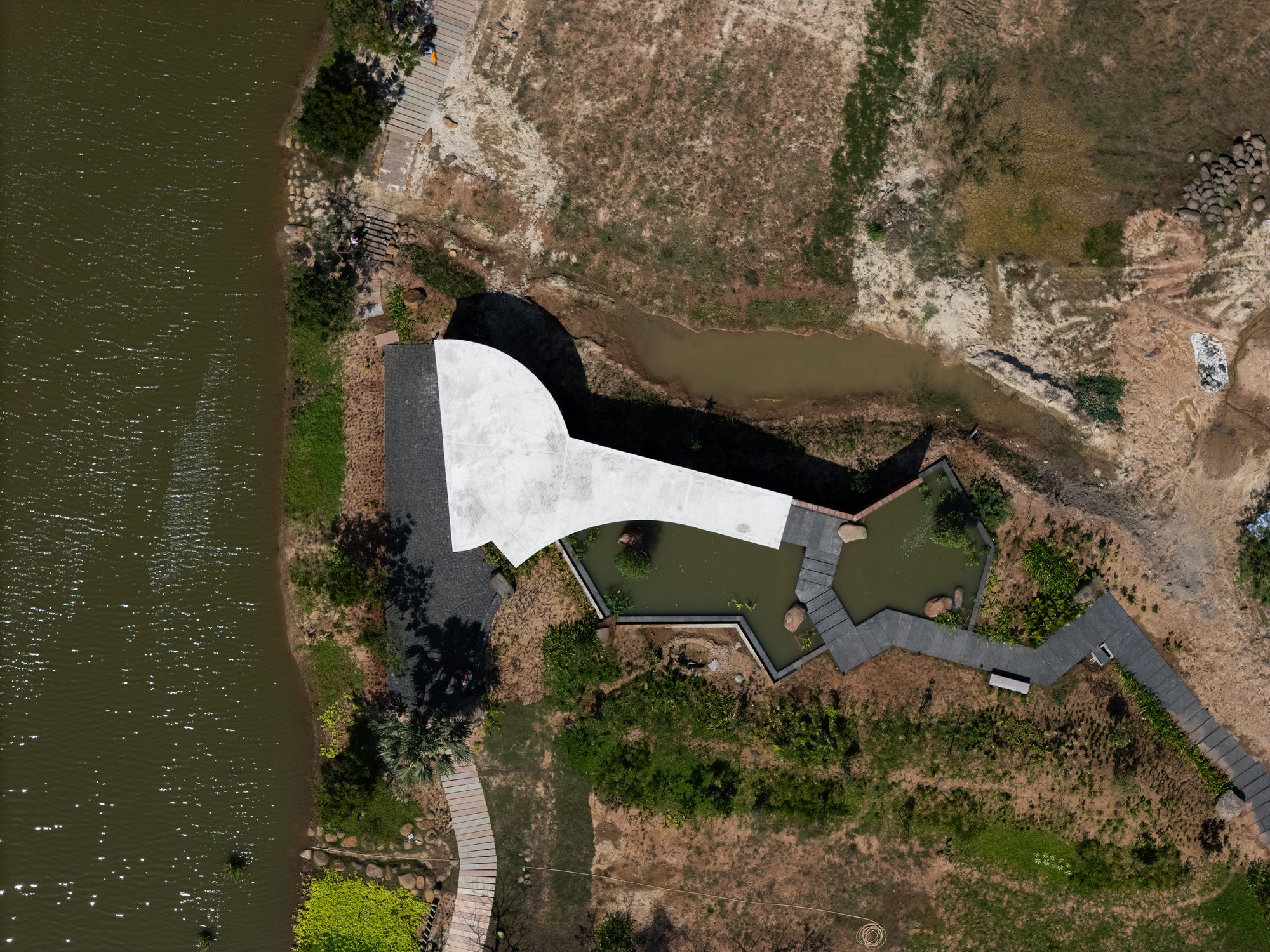 Four Walls Pavilion photographed by Geomorph Studio 24